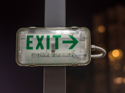 Exit_Sign_On_Street.png